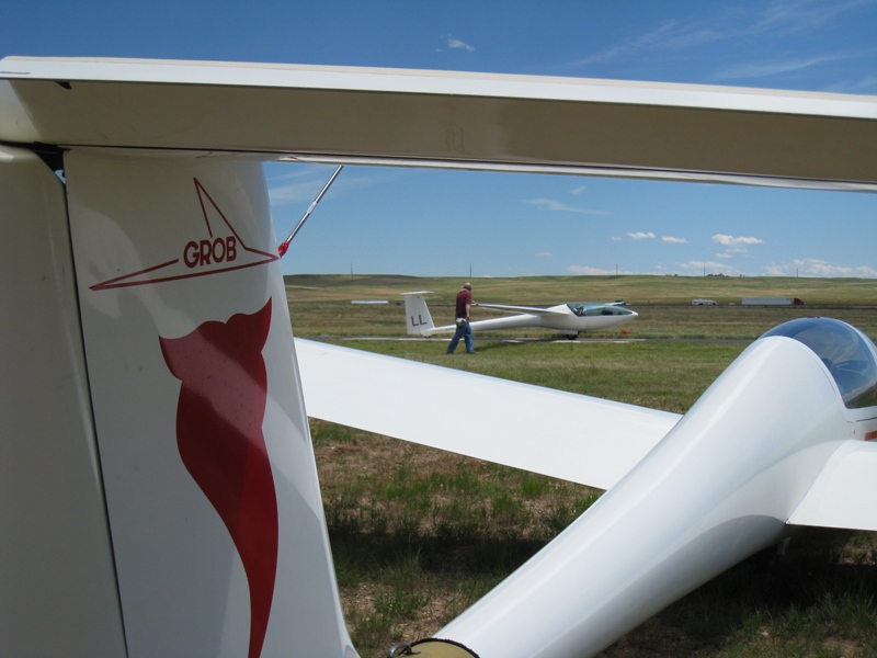 Bernie L ready for takeoff in LL, July 11, 2015